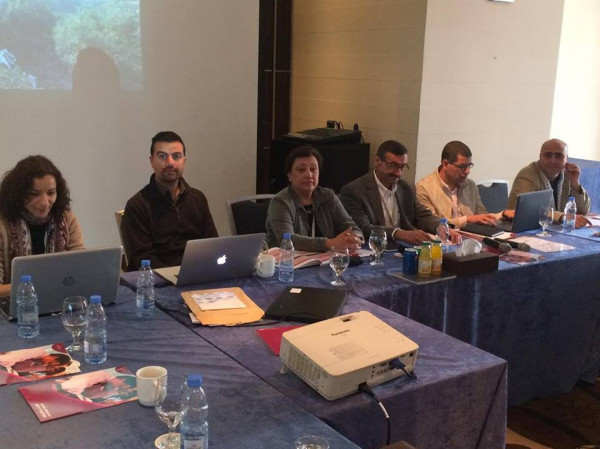 أساتذة من جامعة بيرزيت يشاركون في طاولة مستديرة في بيروت
